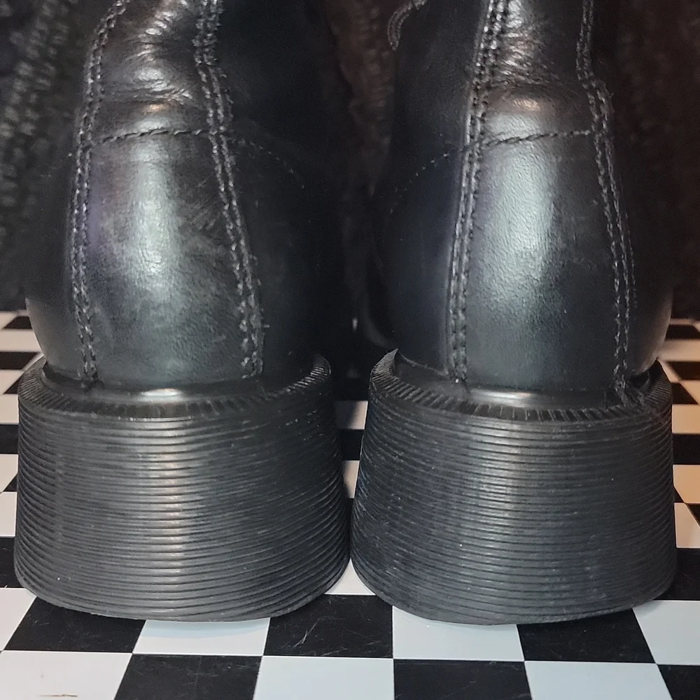 *SOLD* Made in England Dr. Martens Boots - Picture 12 of 12